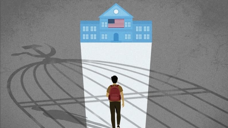 Detrás del grupo que controla a los estudiantes chinos en Estados Unidos