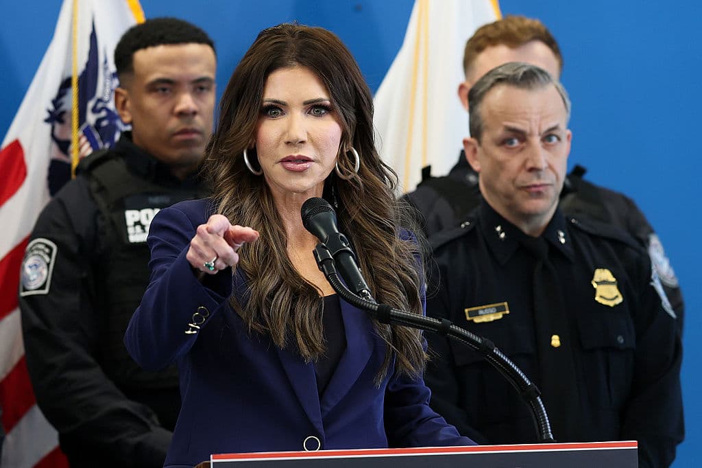 Operación Salvo deja 54 personas arrestadas en la ciudad de Nueva York: DHS
