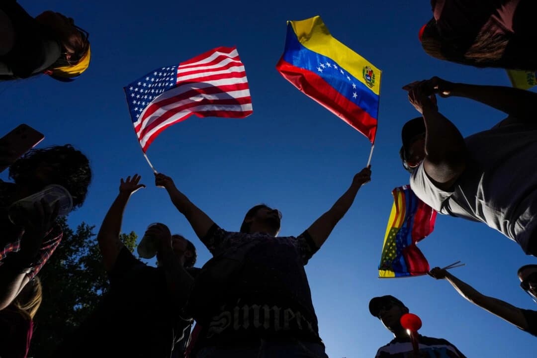 Operaciones de EE.UU. en Venezuela debilitan la influencia de China en América Latina: analistas