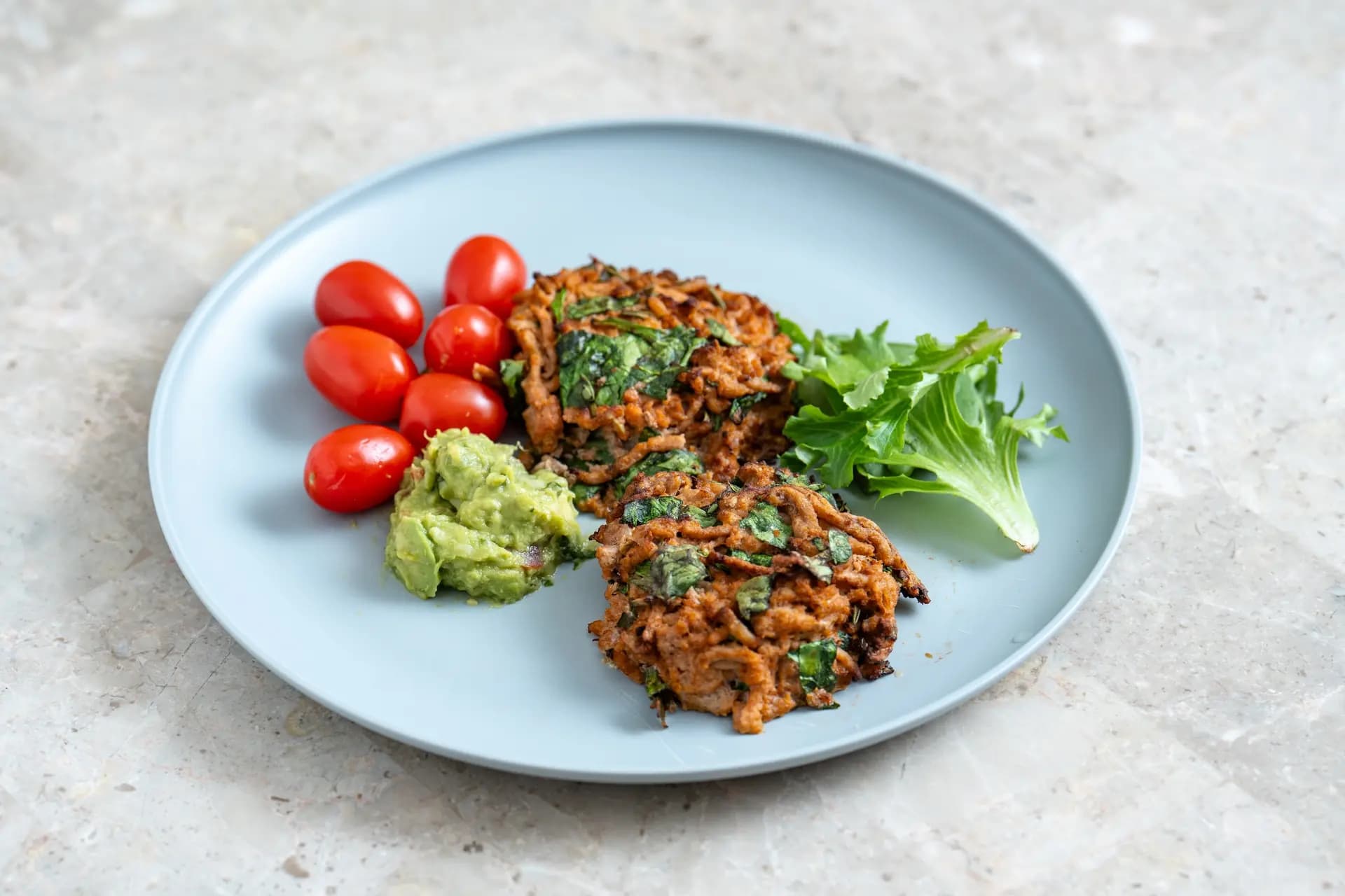 <em>Hamburguesas de salchicha de pavo. (Samira Bouaou/The Epoch Timeas)</em>