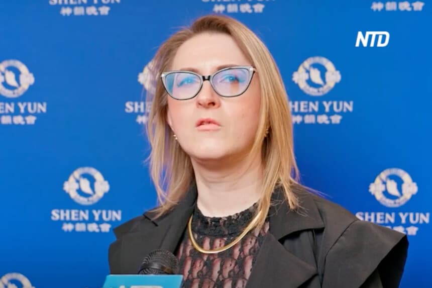 La funcionaria fiscal Kamila Jarecka-Głowacka vio el espectáculo de Shen Yun en Polonia el 10 de enero. (Cortesía de NTD)