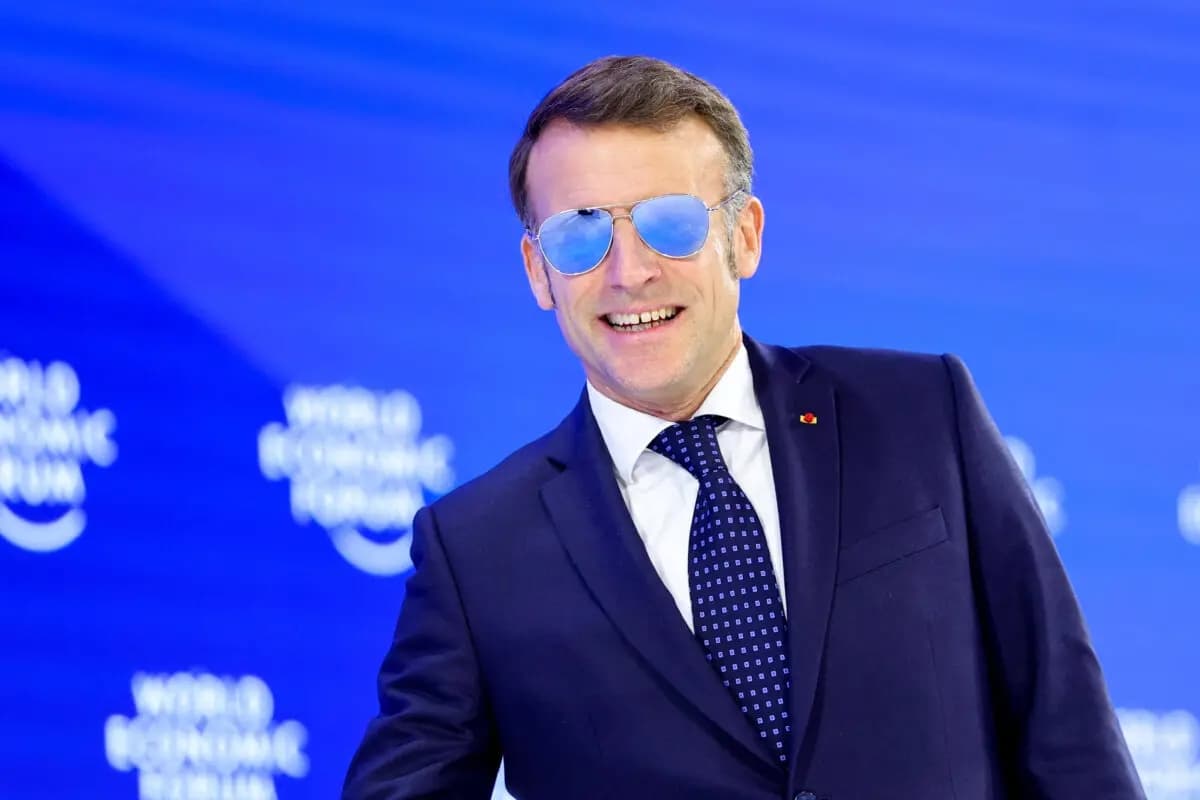 El presidente francés Emmanuel Macron asiste a la 56.ª reunión anual del Foro Económico Mundial (FEM) en Davos, Suiza, el 20 de enero de 2026. (Reuters/Denis Balibouse)