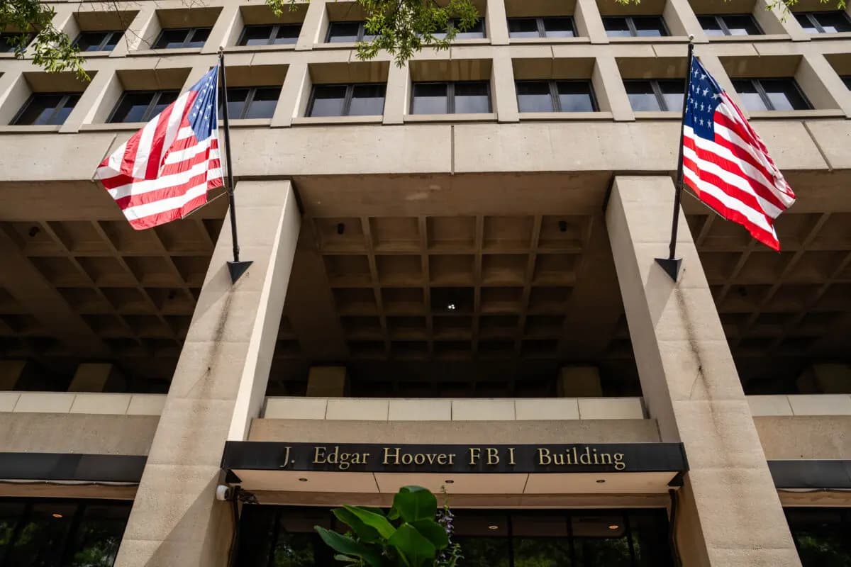 La sede del FBI en Washington el 16 de julio de 2025. (Madalina Kilroy/The Epoch Times)