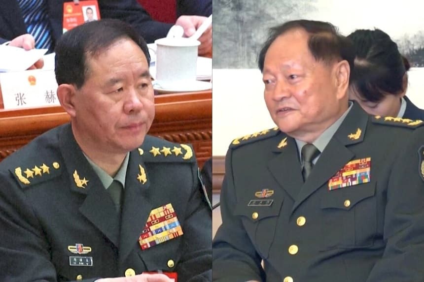 (Izquierda) Liu Zhenli en el Gran Salón del Pueblo en Beijing, China, el 5 de marzo de 2025; (derecha) El vicepresidente de la Comisión Militar Central China (CMC), Zhang Youxia, asiste a un evento oficial en Beijing, China, el 15 de octubre de 2024. (Reuters/Ministerio de Defensa ruso)
