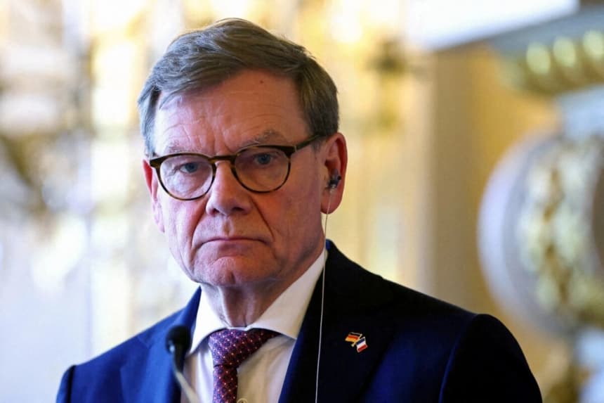 El ministro alemán de Asuntos Exteriores, Johann Wadephul, asiste a una conferencia de prensa tras una reunión en el Quai d'Orsay, sede del Ministerio de Asuntos Exteriores de Francia, en París, el 18 de julio de 2025. (Abdul Saboor/Reuters)