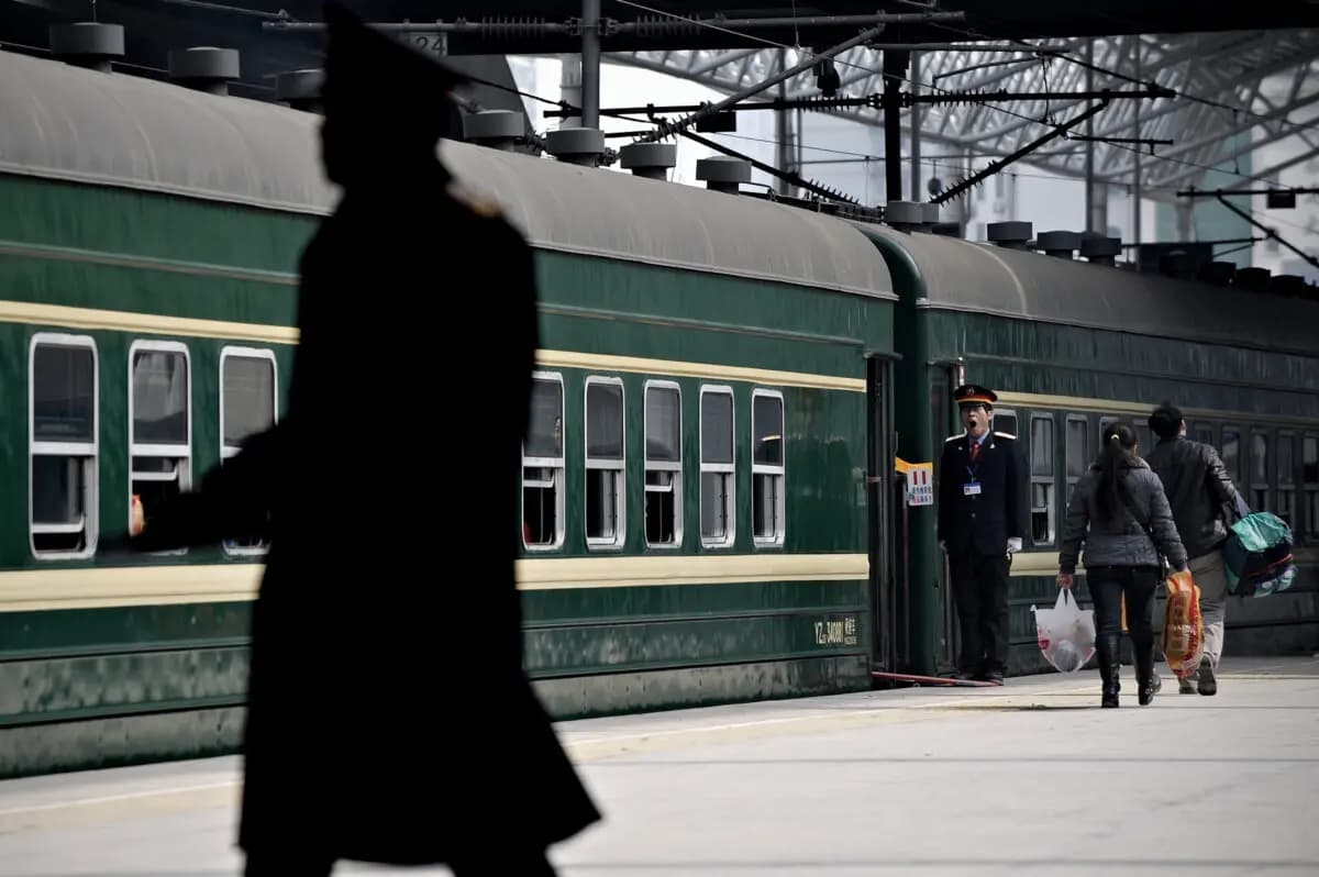 PCCh arresta a ciudadanos por mostrar trenes abarrotados en plena recesión