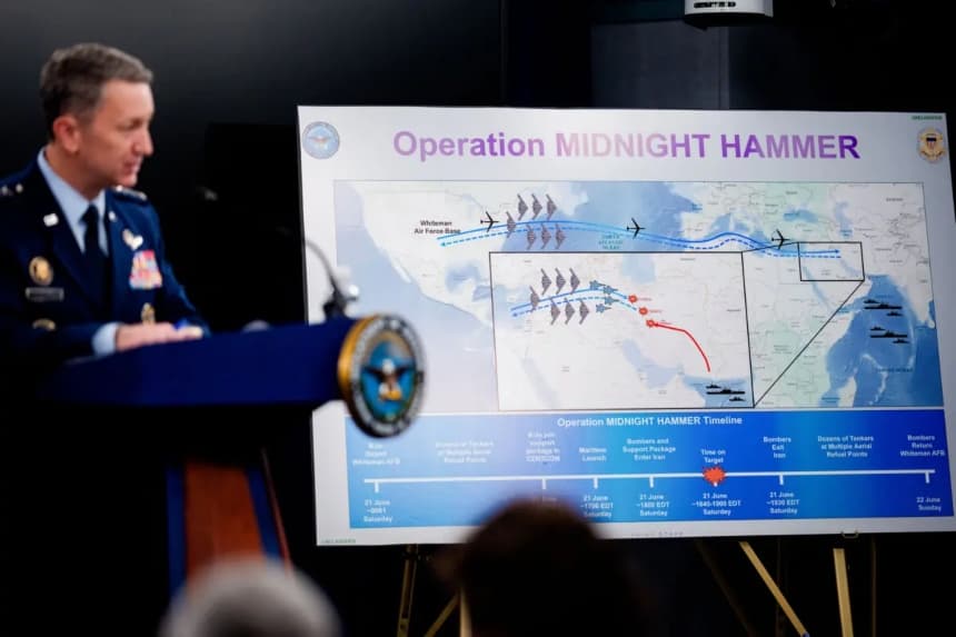 El presidente del Estado Mayor Conjunto, el general de la Fuerza Aérea Dan Caine, analiza los detalles de la misión de un ataque contra Irán durante una rueda de prensa en el Pentágono, en Arlington (Virginia), el 22 de junio de 2025. (Andrew Harnik/Getty Images)