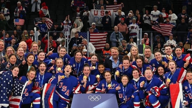 Trump dice que el equipo femenino de hockey visitará pronto la Casa Blanca