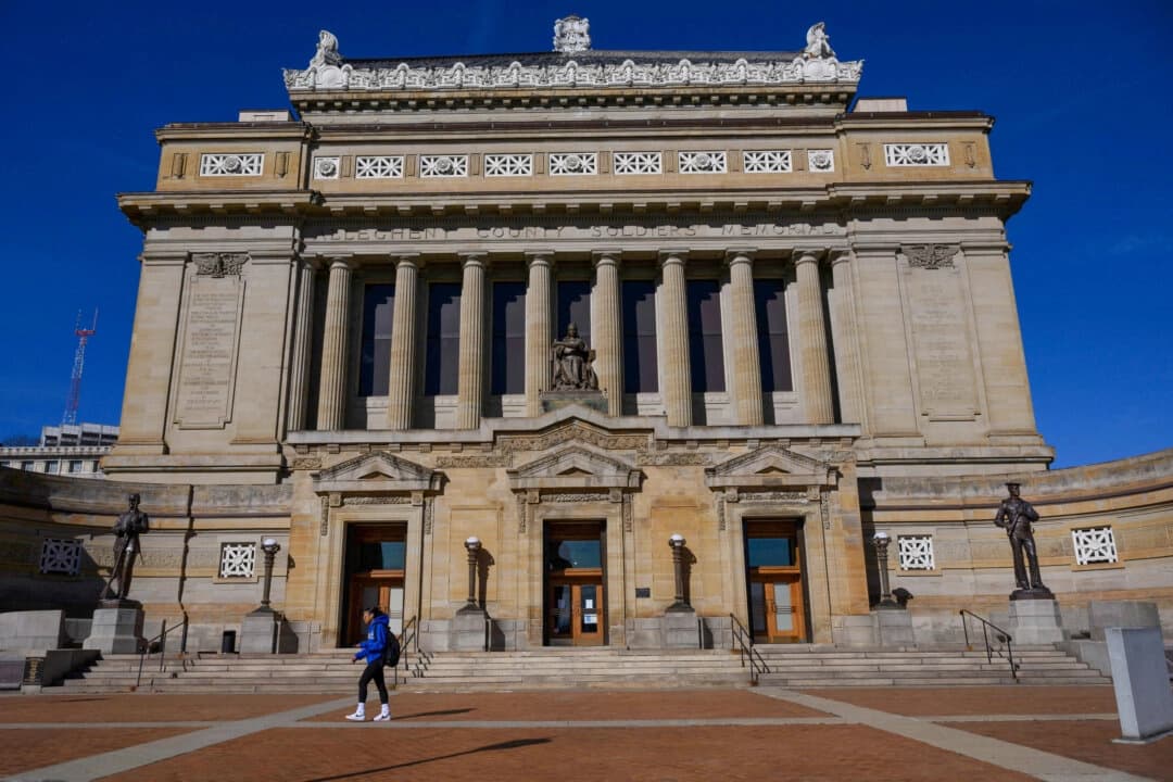 ¿Proteger la puerta principal de la educación en EE. UU. mientras China entra por la vía lateral?