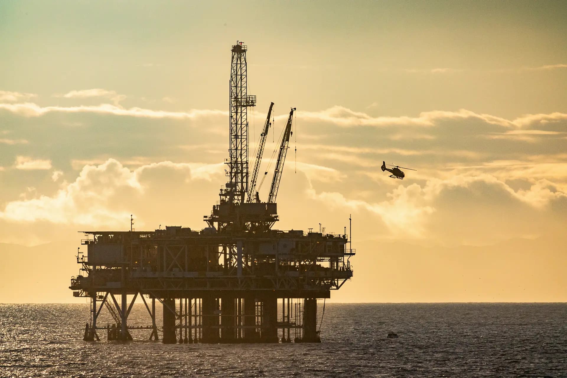 Plataforma petrolífera frente a la costa de Huntington Beach, California, el 29 de enero de 2023. (John Fredricks/The Epoch Times)