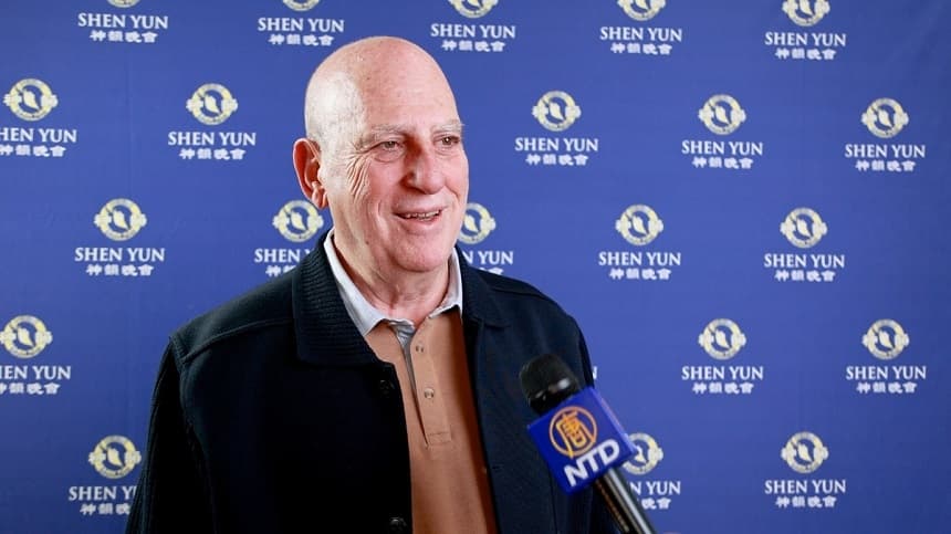 Heriberto Vidal Rey disfrutó de la actuación de la Compañía Shen Yun de Nueva York en el Teatro Riojaforum de Logroño, España, el 13 de marzo de 2026. (NTD)