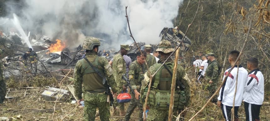 34 muertos y decenas de heridos tras accidente de avión militar colombiano tras despegue