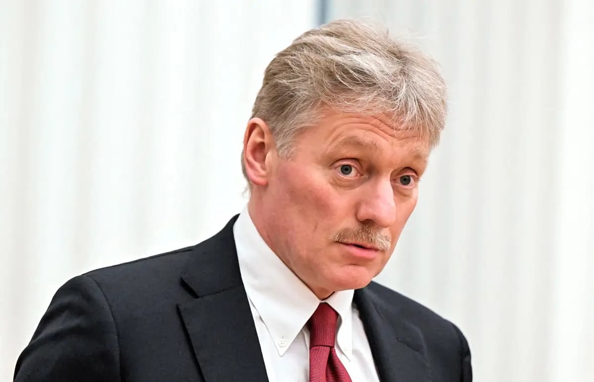 El portavoz del Kremlin, Dmitry Peskov, en Moscú, el 18 de febrero de 2022. (Sergey Guneev/Sputnik/Kremlin vía Reuters).