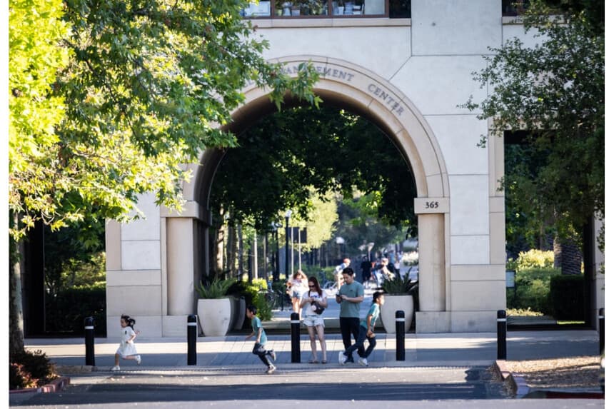 Estudiante de la Universidad de Stanford declara ante el Congreso que el PCCh intentó reclutarla