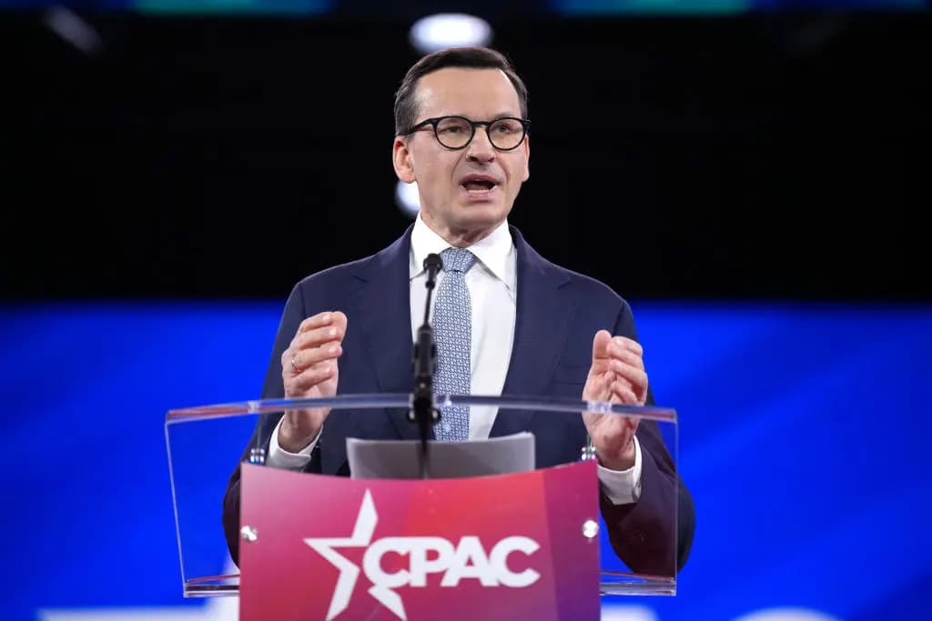 El ex primer ministro de Polonia, Mateusz Morawiecki, habla en la Conferencia de Acción Política Conservadora en el Gaylord National Resort Hotel and Convention Center de Oxon Hill, Maryland, el 20 de febrero de 2025. (Andrew Harnik/Getty Images)