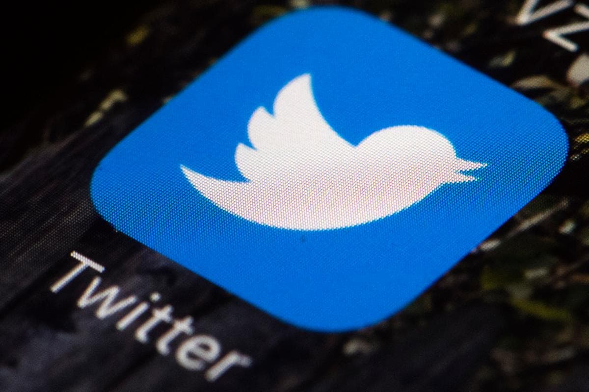 El icono de la aplicación de Twitter en un teléfono móvil en Filadelfia, el 26 de abril de 2017. (Matt Rourke/AP Photo).