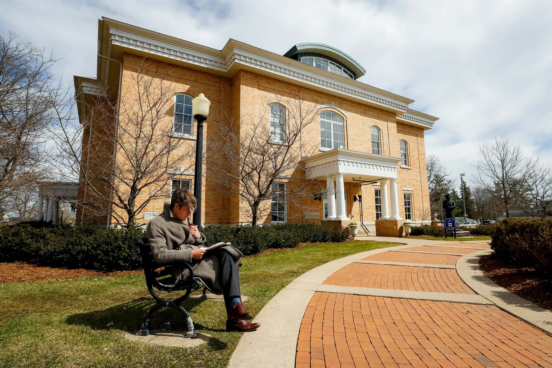 El campus de Hillsdale College, en Hillsdale, Míchigan, el 6 de abril de 2023. (Chris duMond/Getty Images).
