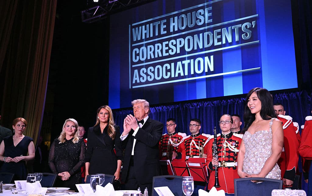 Sospechoso podría haber tenido como objetivo a Trump y a funcionarios durante tiroteo en la Cena de Corresponsales