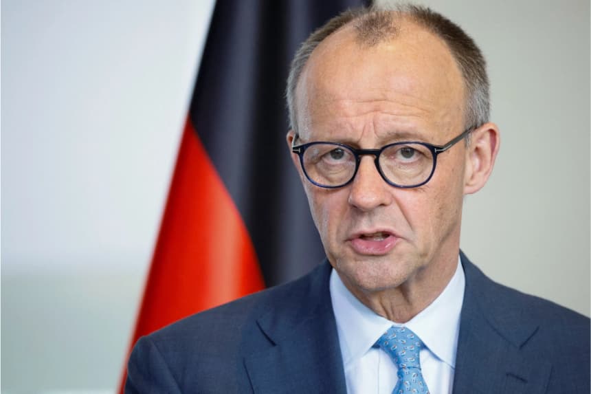 El canciller alemán Friedrich Merz habla en una conferencia de prensa en la Cancillería en Berlín, el 16 de abril de 2026. (Axel Schmidt/Reuters)
