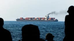 Irán advierte de respuesta militar tras el lanzamiento de una misión naval estadounidense en el estrecho de Ormuz
