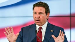 DeSantis firma nuevo mapa del Congreso de Florida que favorece a los republicanos