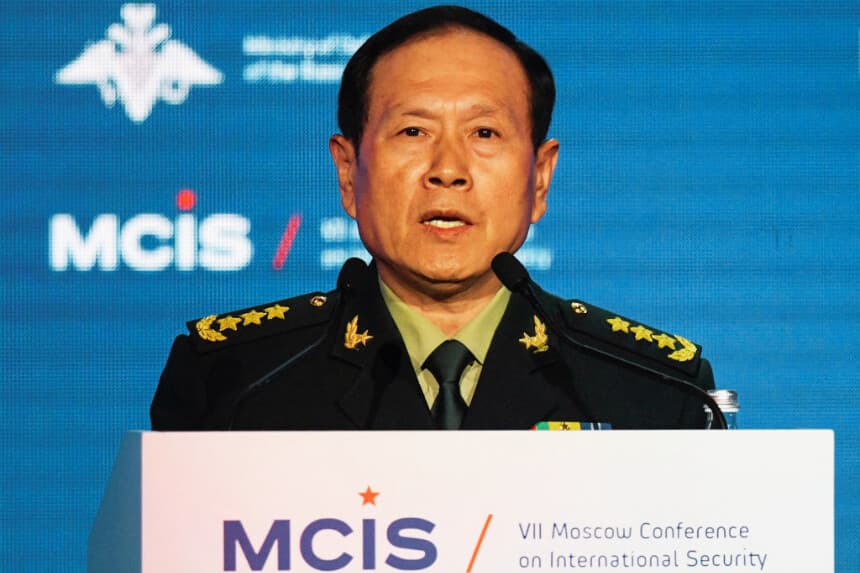 Caída de generales cercanos a Xi Jinping expone tensiones en ejército chino