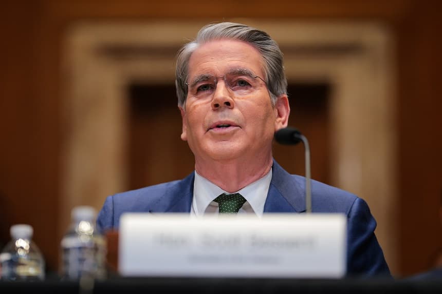 El secretario del Tesoro de EE. UU., Scott Bessent, testifica durante una audiencia de la Subcomisión de Servicios Financieros y Administración General de la Comisión de Asignaciones del Senado, celebrada en el edificio Dirksen del Senado el 22 de abril de 2026 en Washington, DC. (Chip Somodevilla/Getty Images)