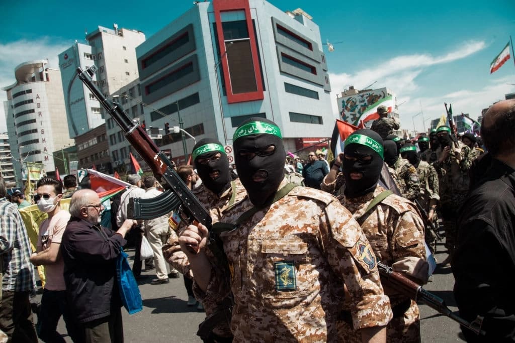 Miembros del Cuerpo de la Guardia Revolucionaria Islámica en Teherán, Irán, el 5 de abril de 2024. (Hossein Beris/Middle East Images/AFP vía Getty Images)
