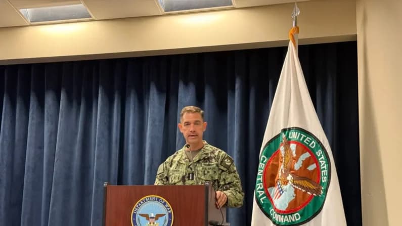 Comandante de EE. UU.: Irán agotó sus drones y misiles y la Armada podría abrir el estrecho de Ormuz