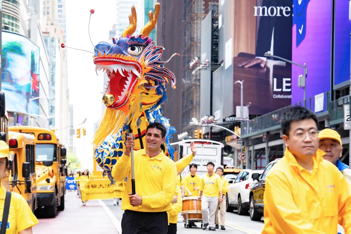 Practicantes y simpatizantes de 58 países agradecen al fundador de Falun Gong en el Día Mundial de Falun Dafa