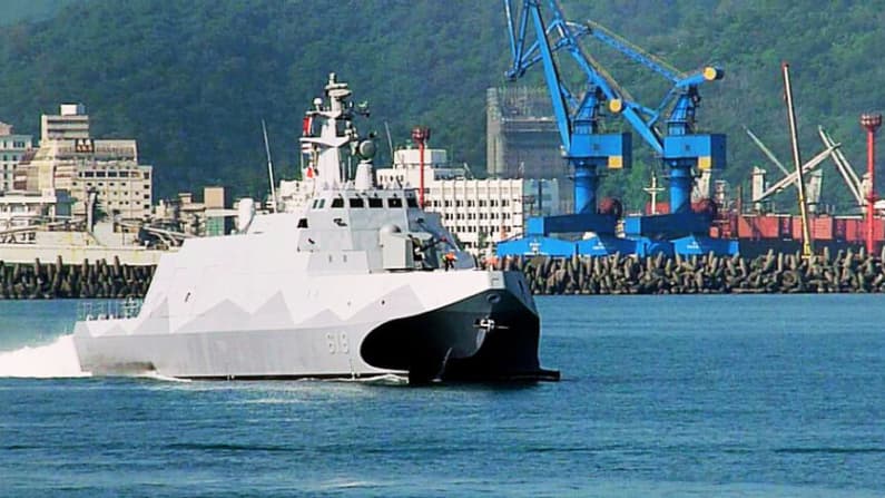 Taiwán incorpora buque guardacostas con capacidad para lanzar misiles