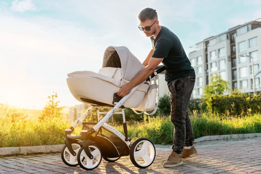 Padres dicen que la presión económica les impide ser los padres que desean ser