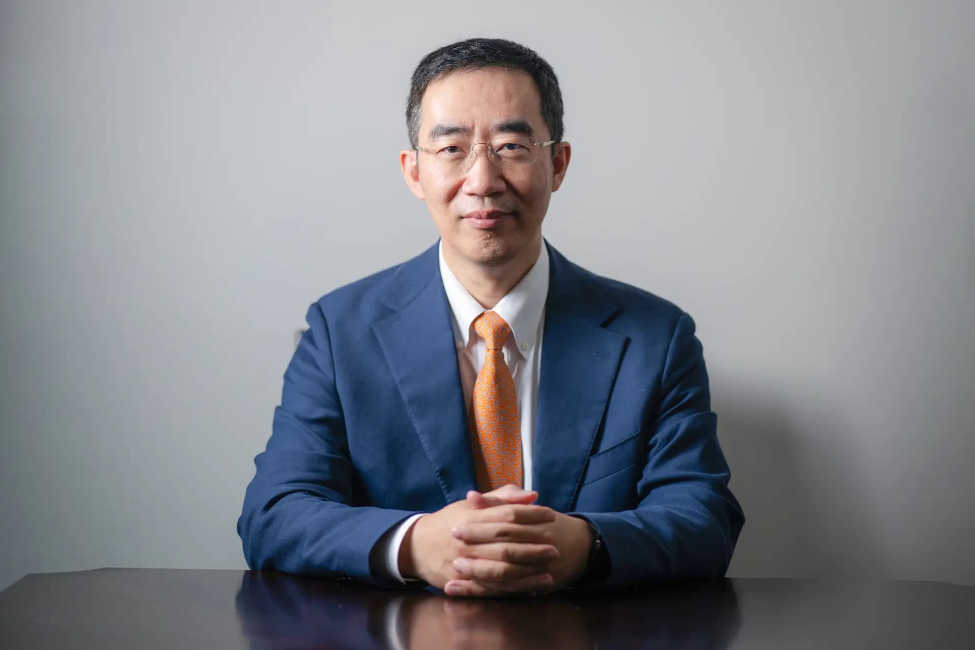 <em>Zhang Tianliang, profesor del Fei Tian College en Cuddebackville, Nueva York, el 10 de mayo de 2026. (Samira Bouaou/The Epoch Times)</em>