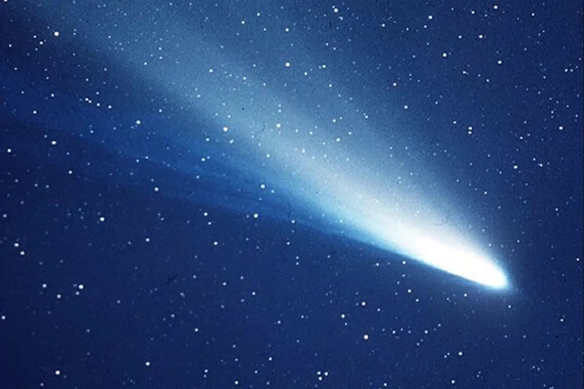 El cometa Halley es el objeto progenitor de las lluvias de meteoros Eta Acuáridas y Oriónidas. (NASA)