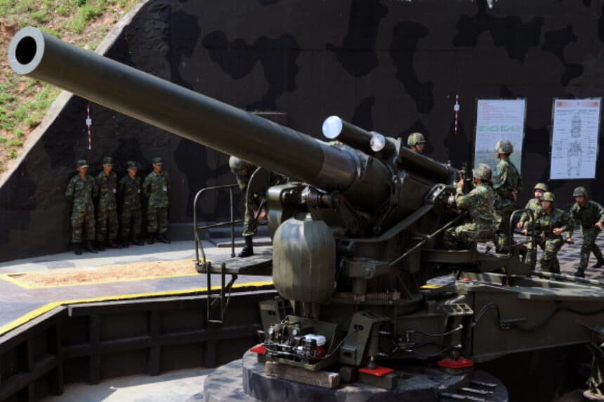 Greer tranquiliza a Taiwán pese a que Trump vincula venta de armas con China
