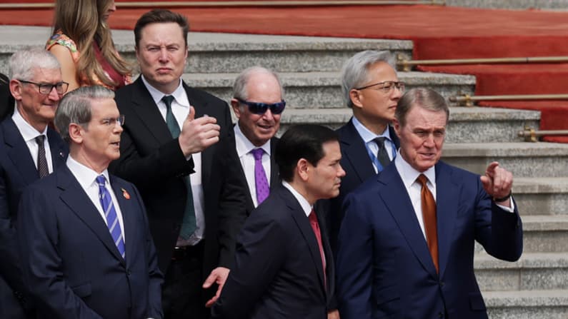 Presidente Trump invita al "equipo de ensueño" de Estados Unidos a Beijing
