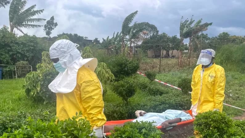 Arde otro centro contra el ébola en Congo y desaparecen 18 pacientes