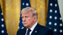 Trump ofrece a Irán tres opciones para gestionar sus reservas de uranio mientras avanzan negociaciones de paz