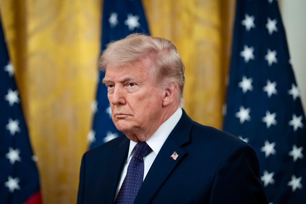 Trump firma decreto contra fraude aduanero y evasión de aranceles