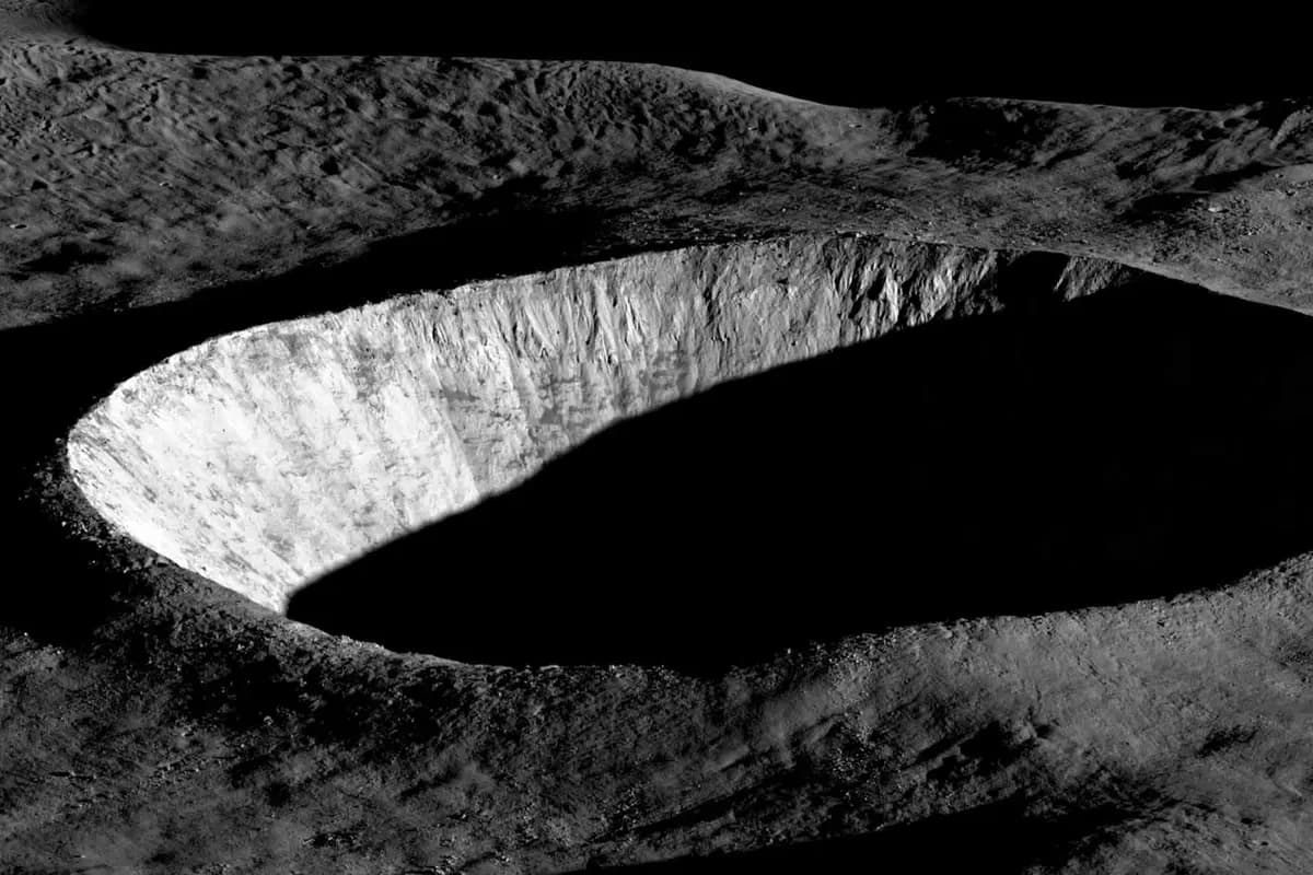 Una foto detallada de la luna tomada por el Lunar Reconnaissance Orbiter de la NASA. (NASA)