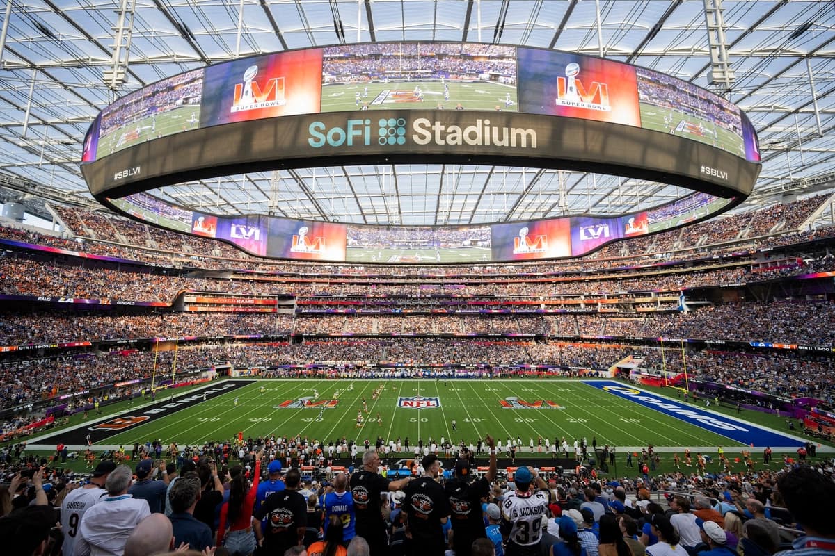 Vista general del interior del estadio SoFi durante el partido de fútbol americano de la Super Bowl 56 entre los Rams de Los Ángeles y los Bengals de Cincinnati en Inglewood, California, el 13 de febrero de 2022. (Kyusung Gong/AP Photo)