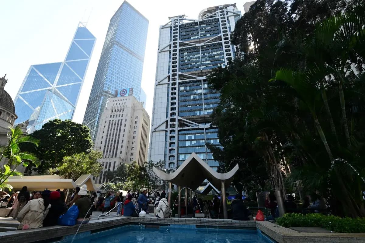 Sede del HSBC, edificio Cheung Kong y Banco de China, Hong Kong, desde Statue Square, Des Voeux Road, Central Hong Kong, el 24 de diciembre de 2023. (Bill Cox/The Epoch Times)