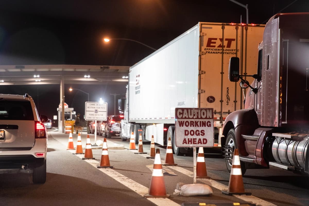 Operación "Checkmate" concluye con la detención de 52 inmigrantes ilegales, incluidos 36 camioneros