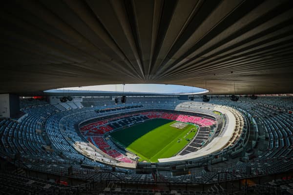 <em>Vista general del Estadio Ciudad de México el 20 de mayo de 2026, en la Ciudad de México. El Estadio Ciudad de México, oficialmente llamado Estadio Banorte y más conocido por su antiguo nombre, Estadio Azteca, fue diseñado por los arquitectos Pedro Ramírez Vázquez y Rafael Mijares Alcérreca, y será sede del partido inaugural de la Copa Mundial de la FIFA 2026, marcando su tercera participación mundialista. (Foto de Hector Vivas/Getty Images)</em>