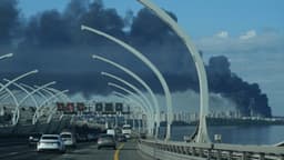 Drones ucranianos atacan terminal petrolera de San Petersburgo tras ataque ruso