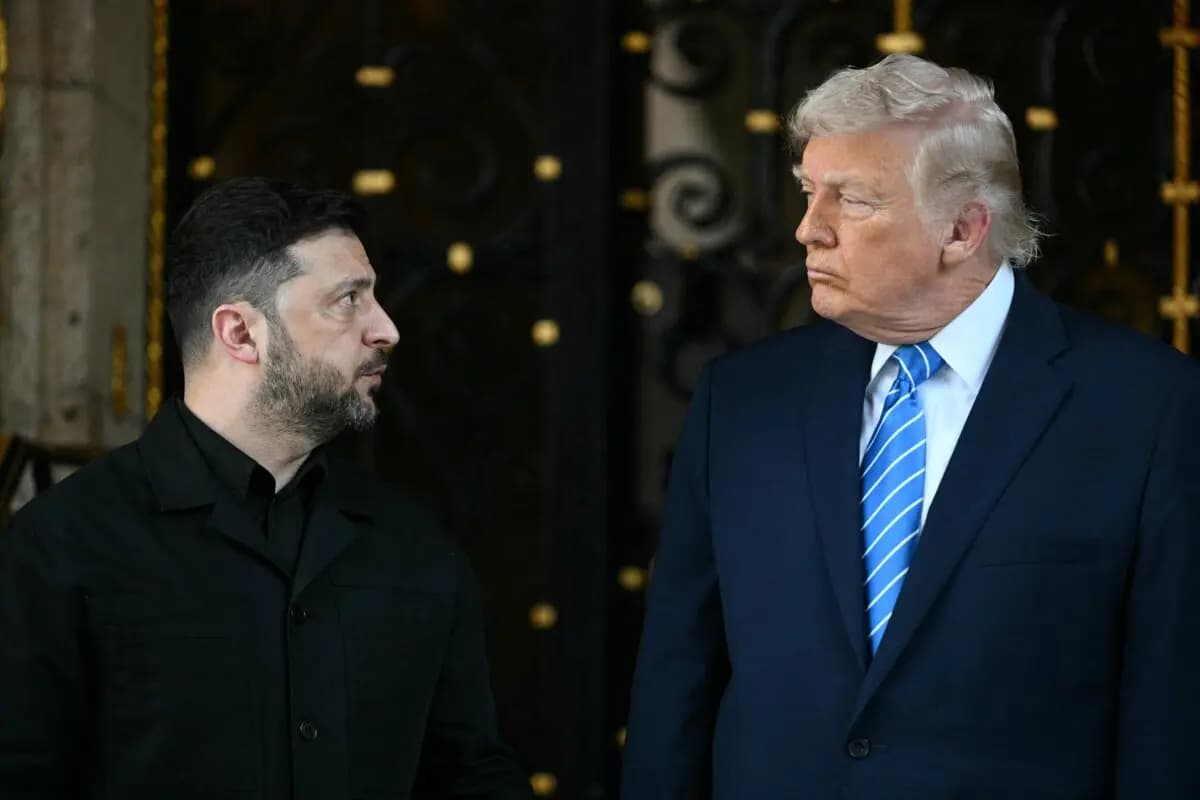 El presidente de EE. UU., Donald Trump, participa en una reunión bilateral con el presidente ucraniano Volodimir Zelenski en Palm Beach, Florida, el 28 de diciembre de 2025. (Jim Watson/Getty Images)