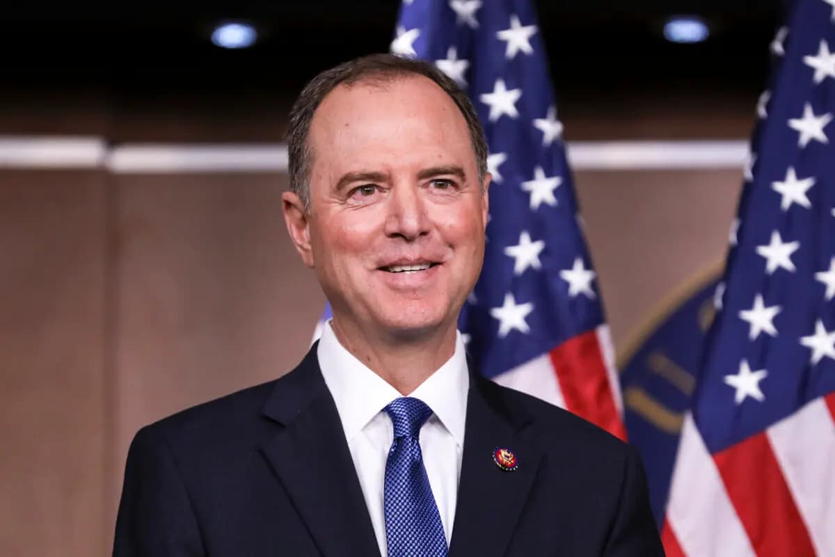 El representante Adam Schiff (D-Calif.) en una rueda de prensa en el Capitolio de Washington el 2 de octubre de 2019. (Samira Bouaou/The Epoch Times)