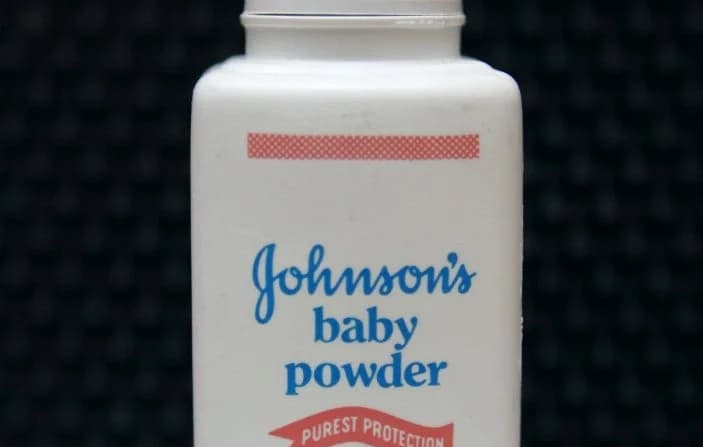 Jurado absuelve a Johnson & Johnson en demanda por cáncer relacionado con talco para bebés