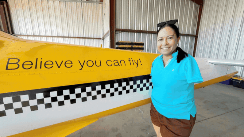 No le diga "no puedo" a Jessica Cox. La piloto sin brazos dice: "Mírenme"