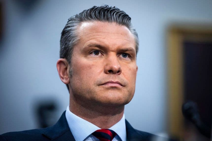 Foto del secretario de Guerra, Pete Hegseth. (Archivo. EFE/EPA/JIM LO SCALZO)